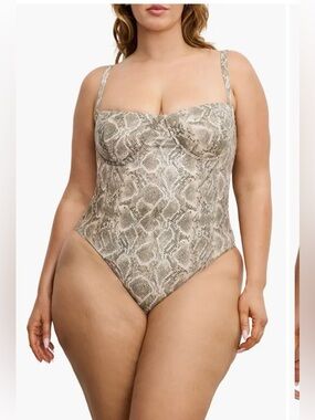Good American Plus-Size Snake Print One-Piece Swimsuit - Neutral